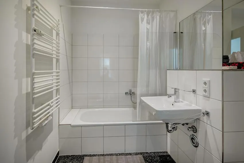 Cozy Modern Apartment With Garden In The Center Next To Oktoberfest Munich 0*,
